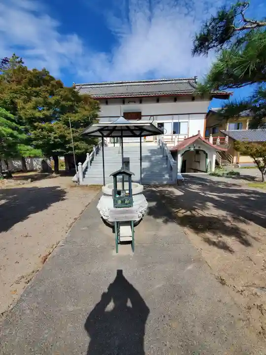 長福寺の本殿・本堂