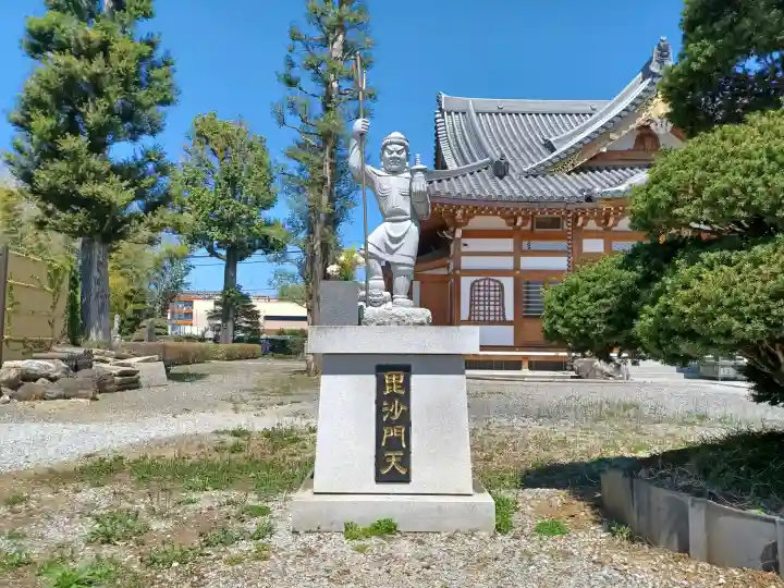 海蔵寺の{uncategorized: "未分類", other: "その他", undefined: "問題あり", building: "その他建物", grave: "お墓", sacred_gate: "鳥居", guardian: "狛犬", statue: "像", buddha: "仏像", history: "歴史", nature: "自然", garden: "庭園", animal: "動物", pagoda: "塔", temizu: "手水舎", mountain_gate: "山門・神門", sanctuary: "本殿・本堂", subordinate: "末社・摂社", art: "芸術", scenery: "景色", jizo: "地蔵", ema: "絵馬", goshuin: "御朱印", omikuji: "おみくじ", items: "授与品その他", amulet: "お守り", goshuincho: "御朱印帳", eats: "食事", festival: "お祭り", votive_dance: "神楽", shichigosan: "七五三参", wedding: "結婚式", experience: "体験その他", initially: "初詣", around: "周辺", anti_infection: "感染症対策"}
