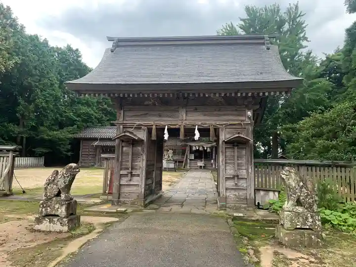 大神山神社本宮の山門・神門