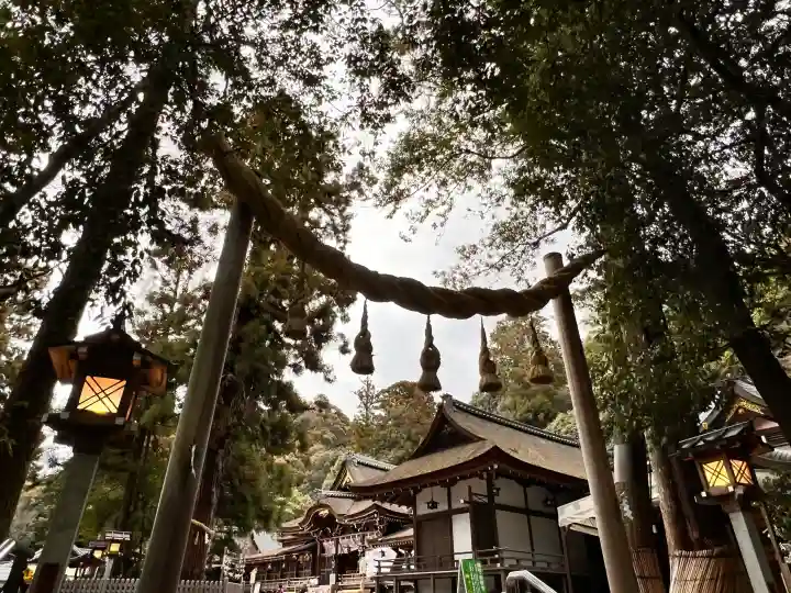 大神神社の{uncategorized: "未分類", other: "その他", undefined: "問題あり", building: "その他建物", grave: "お墓", sacred_gate: "鳥居", guardian: "狛犬", statue: "像", buddha: "仏像", history: "歴史", nature: "自然", garden: "庭園", animal: "動物", pagoda: "塔", temizu: "手水舎", mountain_gate: "山門・神門", sanctuary: "本殿・本堂", subordinate: "末社・摂社", art: "芸術", scenery: "景色", jizo: "地蔵", ema: "絵馬", goshuin: "御朱印", omikuji: "おみくじ", items: "授与品その他", amulet: "お守り", goshuincho: "御朱印帳", eats: "食事", festival: "お祭り", votive_dance: "神楽", shichigosan: "七五三参", wedding: "結婚式", experience: "体験その他", initially: "初詣", around: "周辺", anti_infection: "感染症対策"}