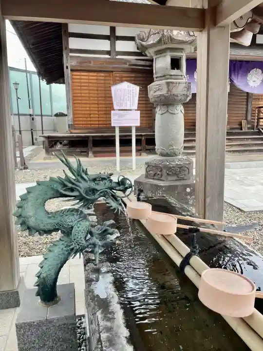 成田山 薬師堂(旧本堂)の{uncategorized: "未分類", other: "その他", undefined: "問題あり", building: "その他建物", grave: "お墓", sacred_gate: "鳥居", guardian: "狛犬", statue: "像", buddha: "仏像", history: "歴史", nature: "自然", garden: "庭園", animal: "動物", pagoda: "塔", temizu: "手水舎", mountain_gate: "山門・神門", sanctuary: "本殿・本堂", subordinate: "末社・摂社", art: "芸術", scenery: "景色", jizo: "地蔵", ema: "絵馬", goshuin: "御朱印", omikuji: "おみくじ", items: "授与品その他", amulet: "お守り", goshuincho: "御朱印帳", eats: "食事", festival: "お祭り", votive_dance: "神楽", shichigosan: "七五三参", wedding: "結婚式", experience: "体験その他", initially: "初詣", around: "周辺", anti_infection: "感染症対策"}