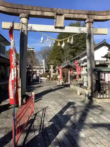 新羅神社の鳥居