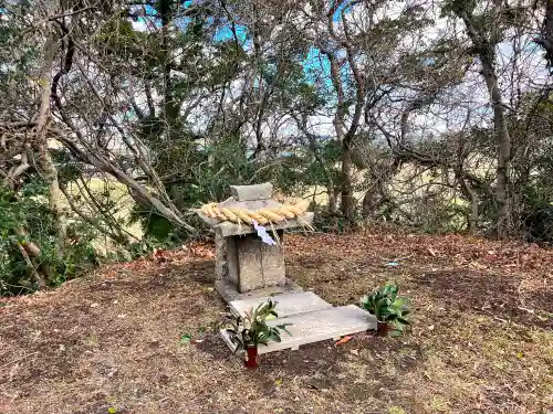 高泊神社の末社