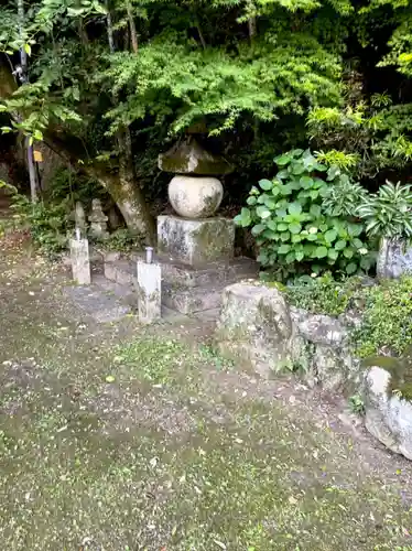 金勝寺の塔