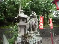 巽山稲荷神社の狛犬