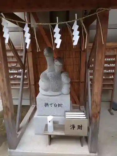 蛇窪神社の狛犬