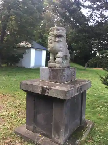 ニセコ狩太神社の狛犬