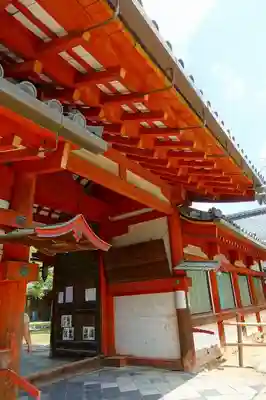 氷室神社の山門・神門