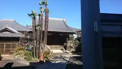 法照寺の本殿・本堂