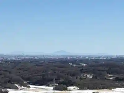 四津山神社の{uncategorized: "未分類", other: "その他", undefined: "問題あり", building: "その他建物", grave: "お墓", sacred_gate: "鳥居", guardian: "狛犬", statue: "像", buddha: "仏像", history: "歴史", nature: "自然", garden: "庭園", animal: "動物", pagoda: "塔", temizu: "手水舎", mountain_gate: "山門・神門", sanctuary: "本殿・本堂", subordinate: "末社・摂社", art: "芸術", scenery: "景色", jizo: "地蔵", ema: "絵馬", goshuin: "御朱印", omikuji: "おみくじ", items: "授与品その他", amulet: "お守り", goshuincho: "御朱印帳", eats: "食事", festival: "お祭り", votive_dance: "神楽", shichigosan: "七五三参", wedding: "結婚式", experience: "体験その他", initially: "初詣", around: "周辺", anti_infection: "感染症対策"}