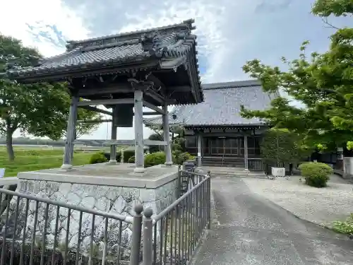 法養寺の{uncategorized: "未分類", other: "その他", undefined: "問題あり", building: "その他建物", grave: "お墓", sacred_gate: "鳥居", guardian: "狛犬", statue: "像", buddha: "仏像", history: "歴史", nature: "自然", garden: "庭園", animal: "動物", pagoda: "塔", temizu: "手水舎", mountain_gate: "山門・神門", sanctuary: "本殿・本堂", subordinate: "末社・摂社", art: "芸術", scenery: "景色", jizo: "地蔵", ema: "絵馬", goshuin: "御朱印", omikuji: "おみくじ", items: "授与品その他", amulet: "お守り", goshuincho: "御朱印帳", eats: "食事", festival: "お祭り", votive_dance: "神楽", shichigosan: "七五三参", wedding: "結婚式", experience: "体験その他", initially: "初詣", around: "周辺", anti_infection: "感染症対策"}