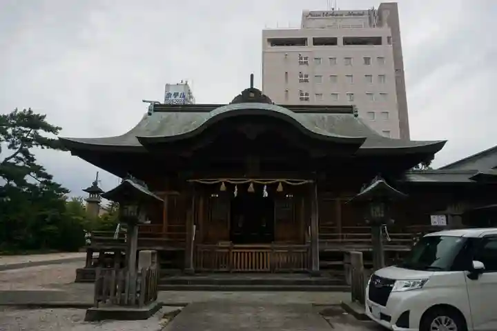 須衛都久神社の本殿・本堂