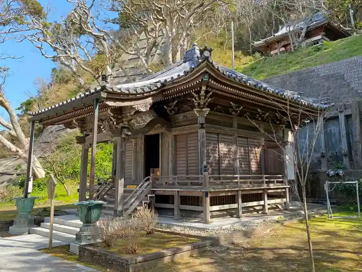 誕生寺の本殿・本堂