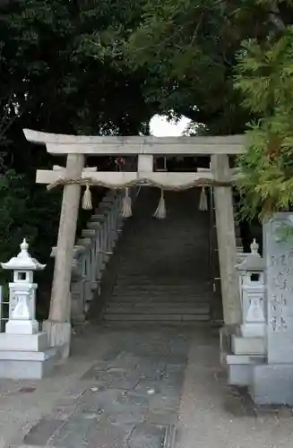 斑鳩神社の鳥居