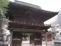 穴切大神社の山門・神門