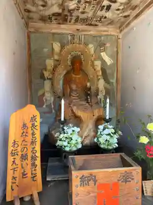 鳥居観音の{uncategorized: "未分類", other: "その他", undefined: "問題あり", building: "その他建物", grave: "お墓", sacred_gate: "鳥居", guardian: "狛犬", statue: "像", buddha: "仏像", history: "歴史", nature: "自然", garden: "庭園", animal: "動物", pagoda: "塔", temizu: "手水舎", mountain_gate: "山門・神門", sanctuary: "本殿・本堂", subordinate: "末社・摂社", art: "芸術", scenery: "景色", jizo: "地蔵", ema: "絵馬", goshuin: "御朱印", omikuji: "おみくじ", items: "授与品その他", amulet: "お守り", goshuincho: "御朱印帳", eats: "食事", festival: "お祭り", votive_dance: "神楽", shichigosan: "七五三参", wedding: "結婚式", experience: "体験その他", initially: "初詣", around: "周辺", anti_infection: "感染症対策"}