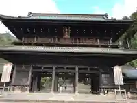 久遠寺の山門・神門