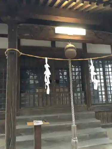 頥気神社の本殿