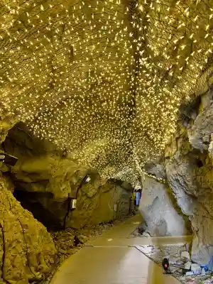 江の島岩屋(神奈川県)