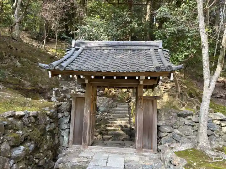 西芳寺の{uncategorized: "未分類", other: "その他", undefined: "問題あり", building: "その他建物", grave: "お墓", sacred_gate: "鳥居", guardian: "狛犬", statue: "像", buddha: "仏像", history: "歴史", nature: "自然", garden: "庭園", animal: "動物", pagoda: "塔", temizu: "手水舎", mountain_gate: "山門・神門", sanctuary: "本殿・本堂", subordinate: "末社・摂社", art: "芸術", scenery: "景色", jizo: "地蔵", ema: "絵馬", goshuin: "御朱印", omikuji: "おみくじ", items: "授与品その他", amulet: "お守り", goshuincho: "御朱印帳", eats: "食事", festival: "お祭り", votive_dance: "神楽", shichigosan: "七五三参", wedding: "結婚式", experience: "体験その他", initially: "初詣", around: "周辺", anti_infection: "感染症対策"}
