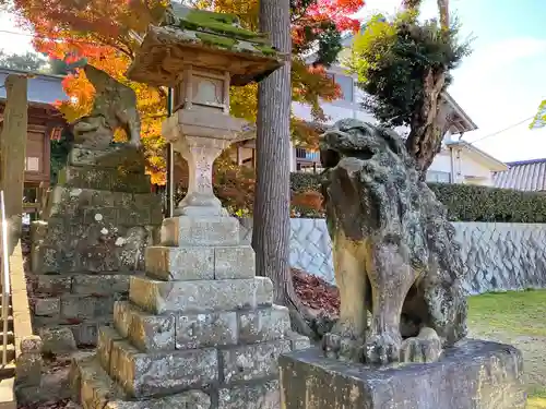 揖夜神社の狛犬