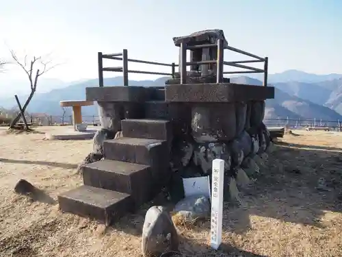 竜集大権現社の本殿・本堂