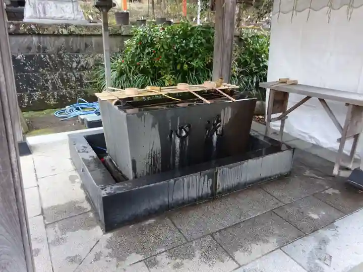 瀬戸神社の手水舎
