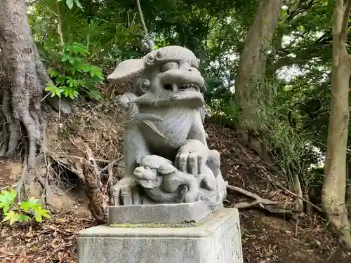 白旗神社の狛犬