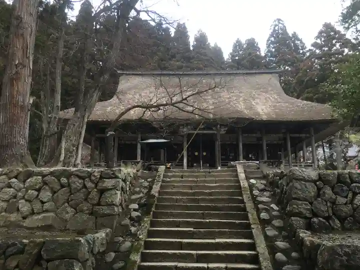 慈恩寺の本殿・本堂