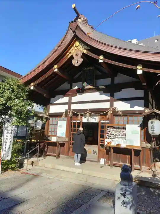 三輪神社の本殿・本堂