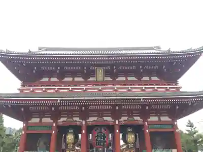 浅草寺の山門・神門