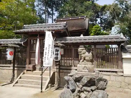 新川神社の本殿