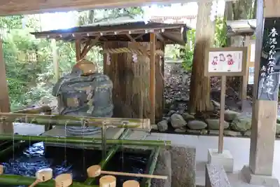 大神神社の手水舎