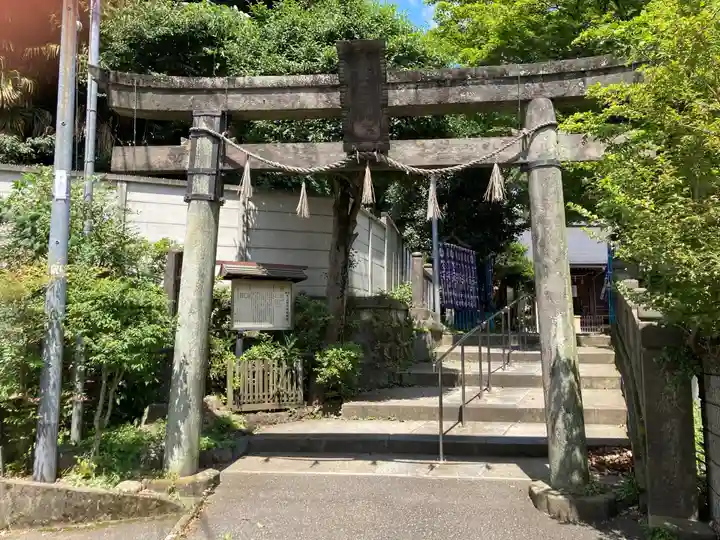 吹上稲荷神社の鳥居