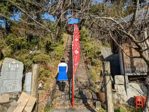 素戔嗚尊神社の山門