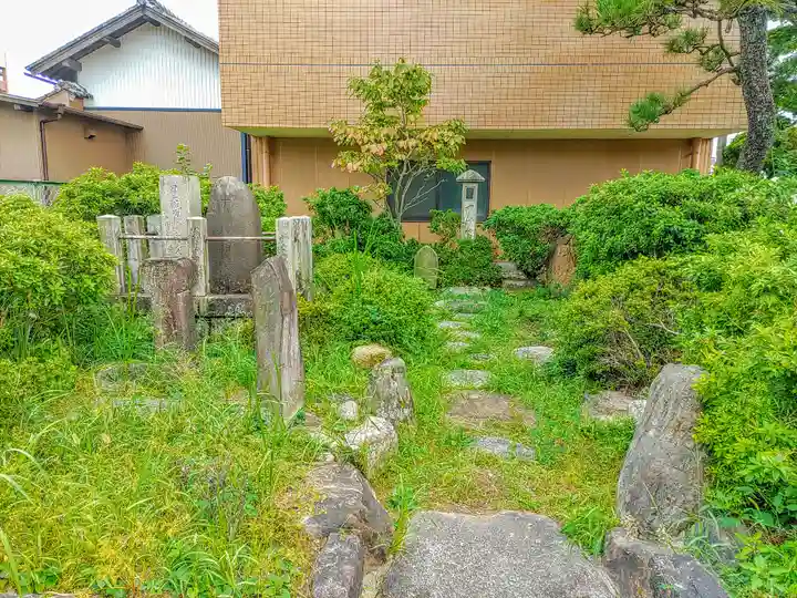 八剱社(浅野)の周辺