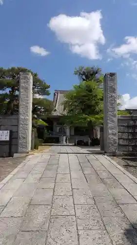 神崎寺(開運水戸不動尊)の山門