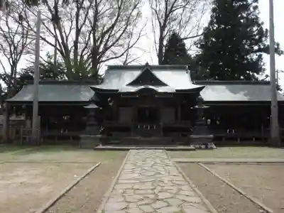 諏訪護国神社の本殿・本堂