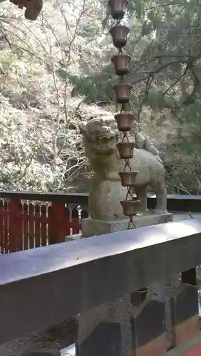 四宮神社の狛犬