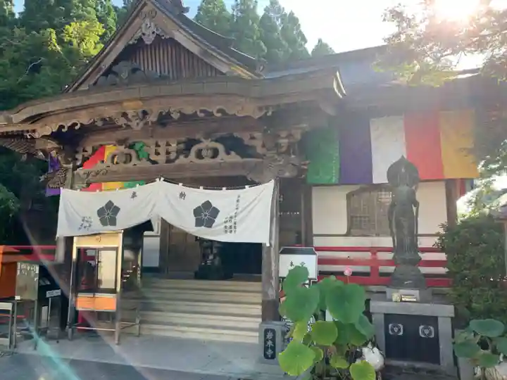 岩本寺の本殿・本堂