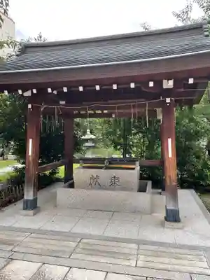 土佐稲荷神社の手水舎