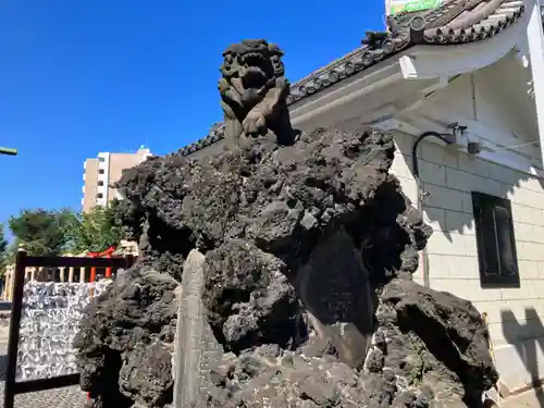 鶴見神社の狛犬