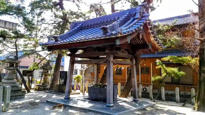 霞浦神社の手水舎