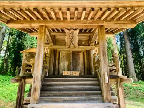 土津神社｜こどもと出世の神さまの末社