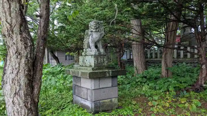 留萌神社の狛犬