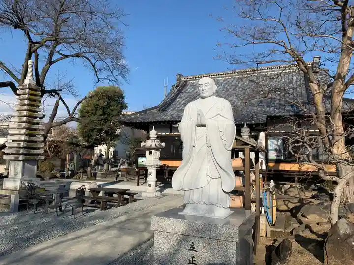 山梨県 昭和町 正覚寺の像