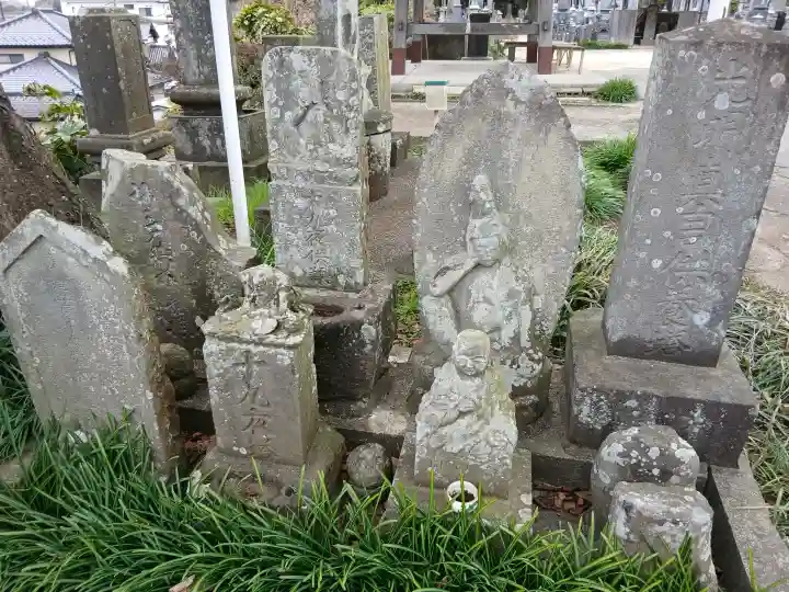 大円寺の{uncategorized: "未分類", other: "その他", undefined: "問題あり", building: "その他建物", grave: "お墓", sacred_gate: "鳥居", guardian: "狛犬", statue: "像", buddha: "仏像", history: "歴史", nature: "自然", garden: "庭園", animal: "動物", pagoda: "塔", temizu: "手水舎", mountain_gate: "山門・神門", sanctuary: "本殿・本堂", subordinate: "末社・摂社", art: "芸術", scenery: "景色", jizo: "地蔵", ema: "絵馬", goshuin: "御朱印", omikuji: "おみくじ", items: "授与品その他", amulet: "お守り", goshuincho: "御朱印帳", eats: "食事", festival: "お祭り", votive_dance: "神楽", shichigosan: "七五三参", wedding: "結婚式", experience: "体験その他", initially: "初詣", around: "周辺", anti_infection: "感染症対策"}