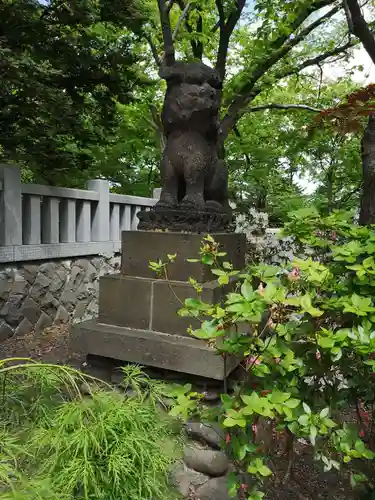 彌彦神社　(伊夜日子神社)の狛犬