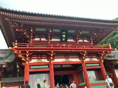 鶴岡八幡宮の本殿・本堂