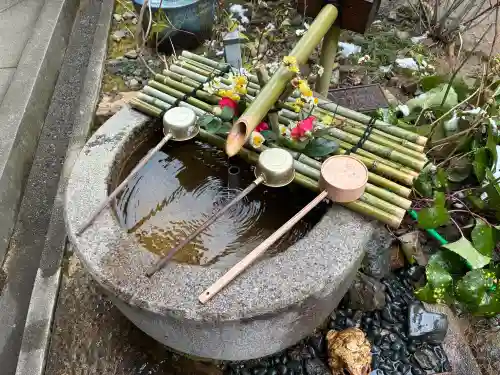 元慶寺の{uncategorized: "未分類", other: "その他", undefined: "問題あり", building: "その他建物", grave: "お墓", sacred_gate: "鳥居", guardian: "狛犬", statue: "像", buddha: "仏像", history: "歴史", nature: "自然", garden: "庭園", animal: "動物", pagoda: "塔", temizu: "手水舎", mountain_gate: "山門・神門", sanctuary: "本殿・本堂", subordinate: "末社・摂社", art: "芸術", scenery: "景色", jizo: "地蔵", ema: "絵馬", goshuin: "御朱印", omikuji: "おみくじ", items: "授与品その他", amulet: "お守り", goshuincho: "御朱印帳", eats: "食事", festival: "お祭り", votive_dance: "神楽", shichigosan: "七五三参", wedding: "結婚式", experience: "体験その他", initially: "初詣", around: "周辺", anti_infection: "感染症対策"}